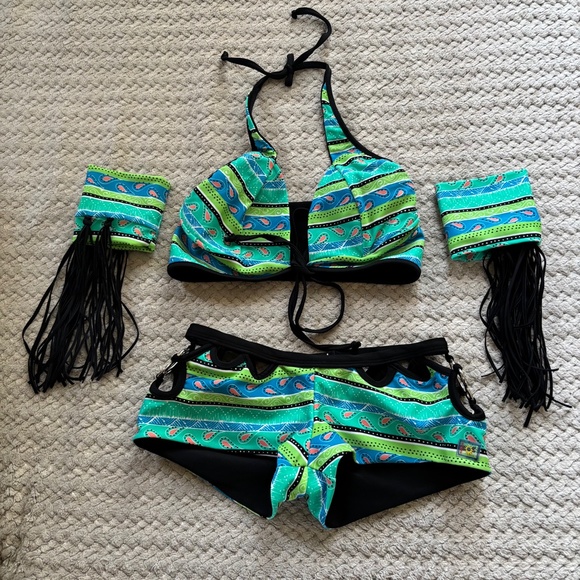 Sexxy Brazil Mambo Jambo Exotic Dancer Booty Shorts Wristbands Fringe Size U - Picture 1 of 8